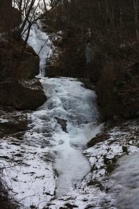 三段の滝（氷瀑）